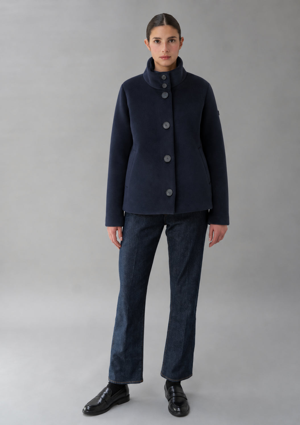 Giubbino corto realizzato in velluto liscio stretch Eve 26 Blu Navy RIW569J F0012 888 RIHUNIK 