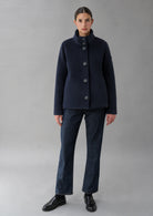 Giubbino corto realizzato in velluto liscio stretch Eve 26 Blu Navy RIW569J F0012 888 RIHUNIK 