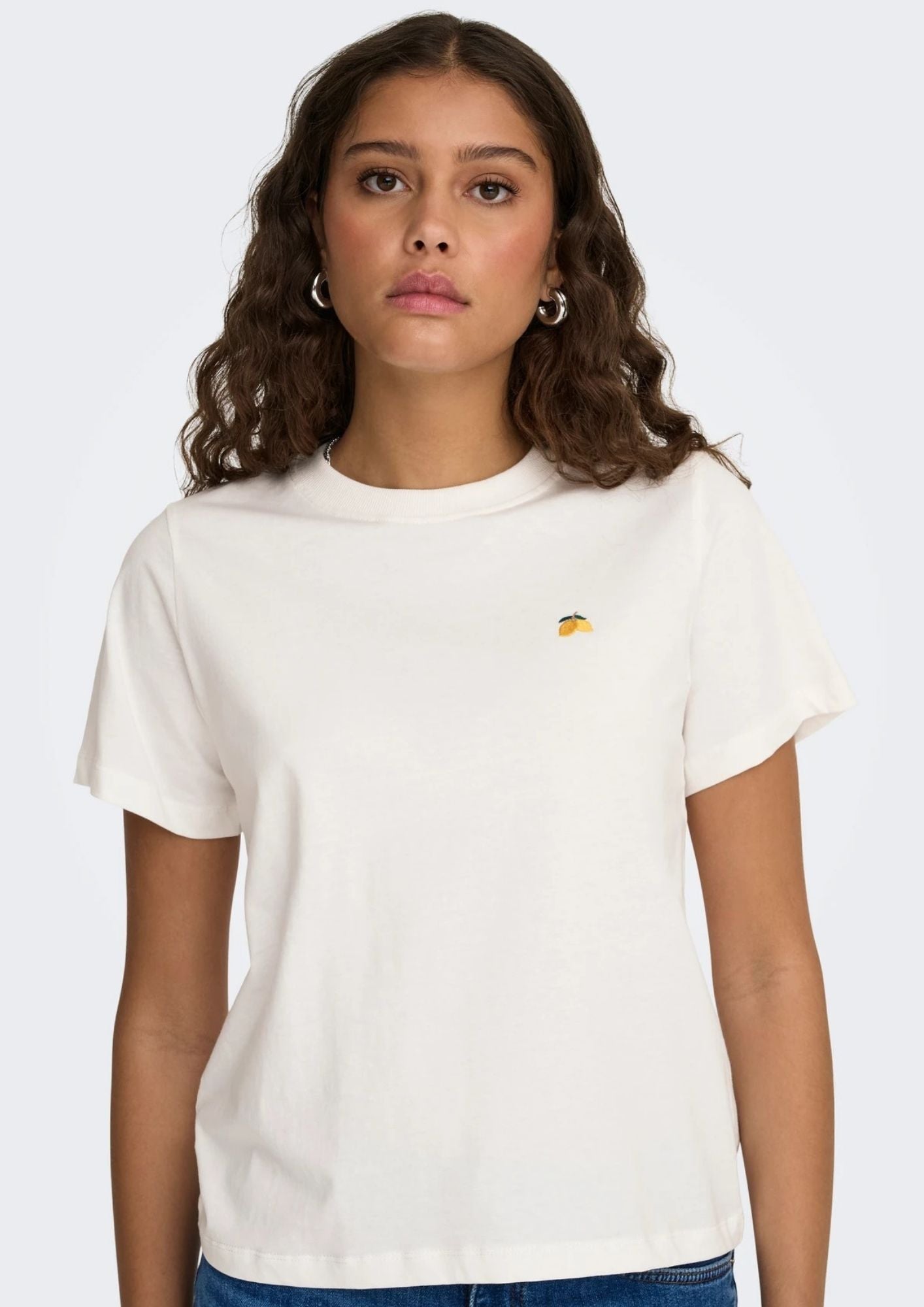 Jacqueline De Yong T-Shirt Donna Pisa Bianca con Ciliegia 15298612 Cloud Dancer CHERRY JACQUELINE DE YONG 