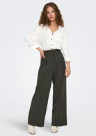  15329311 White JACQUELINE DE YONG 