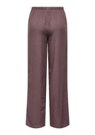  15346559 Huckleberry JACQUELINE DE YONG 