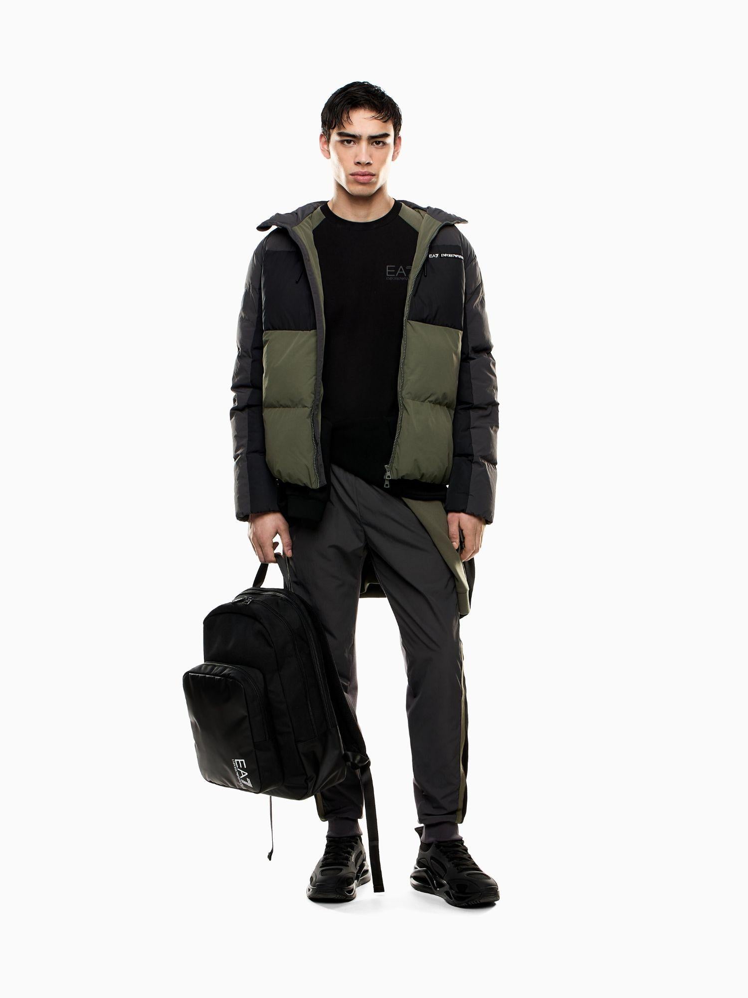 EA7 Emporio Armani Pantaloni jogger Athletic Colour Block in nylon e misto viscosa Uomo Asfalto 7M000939 AF17003 U8117 EA7 EMPORIO ARMANI 