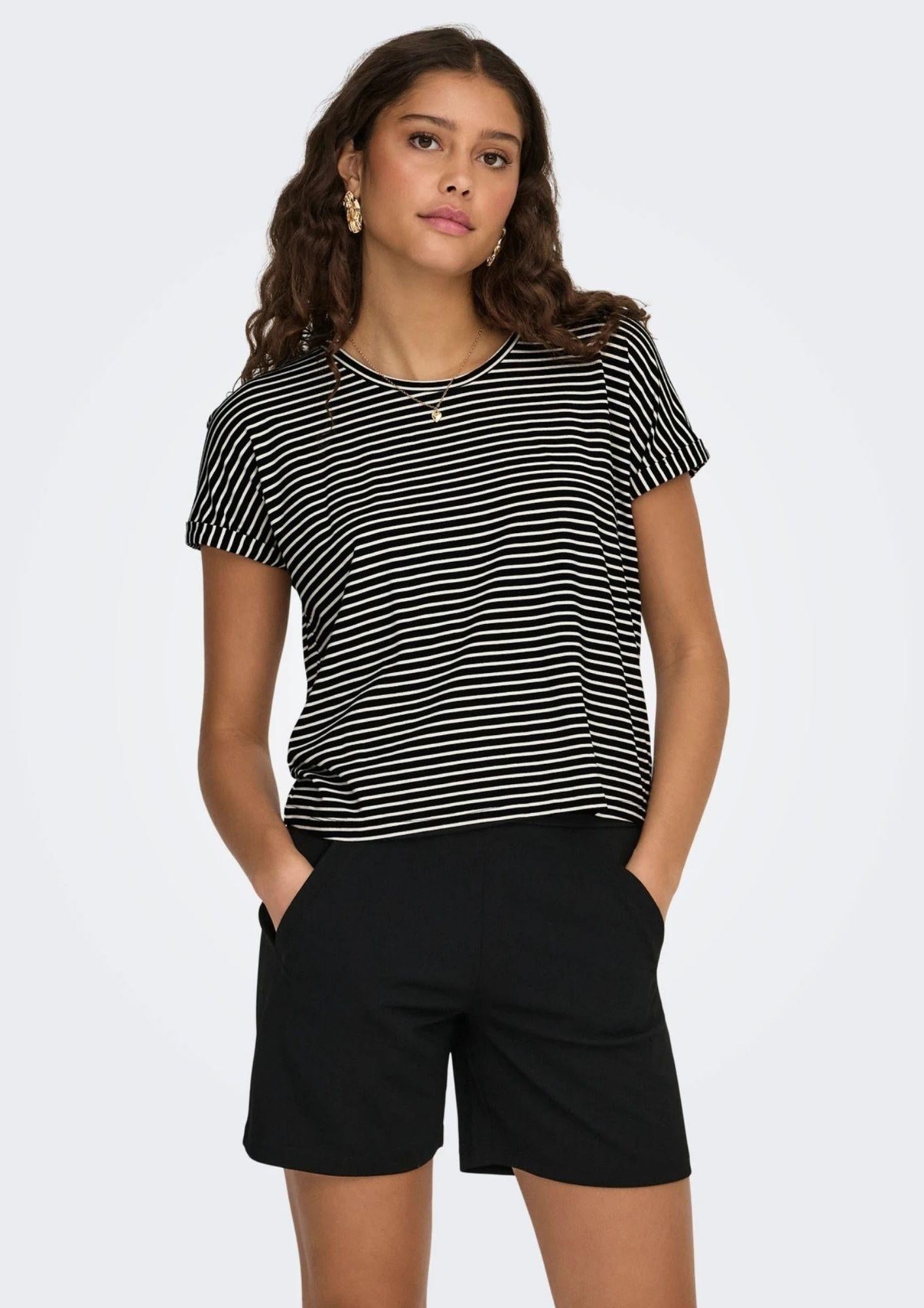  15325267 Sky Captain CLOUD DANCER JACQUELINE DE YONG 