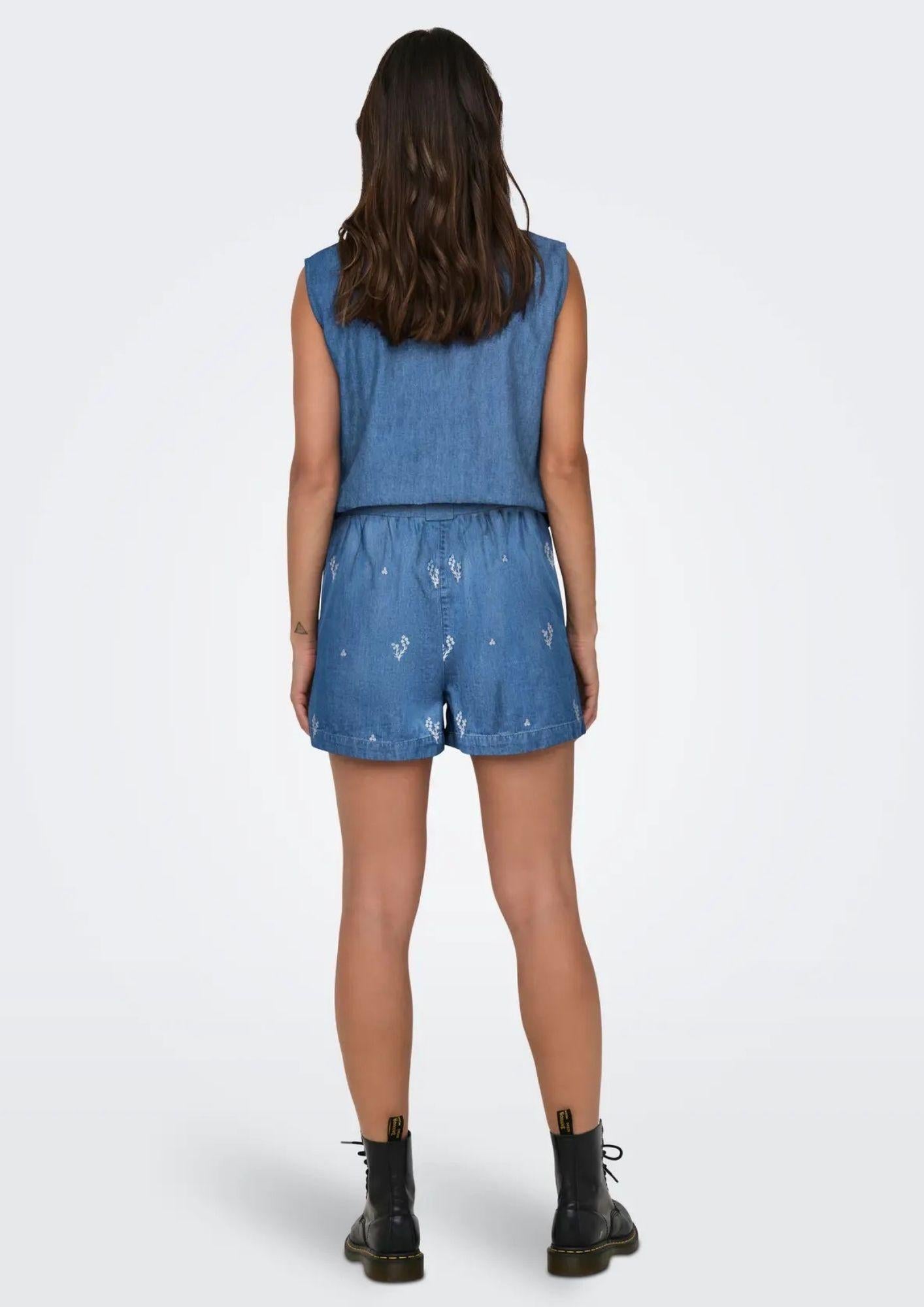 Jacqueline De Yong Shorts Donna Blu Denim Chiaro 15321166 Light Blue Denim JACQUELINE DE YONG 