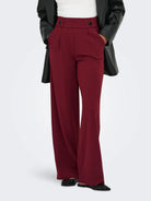 Jacqueline De Yong Pantaloni A Gamba Larga Donna Geggo Wide Leg Fit Cabernet 15208430 Cabernet BLACK BUTTONS JACQUELINE DE YONG 