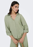  15346548 Laurel Oak JACQUELINE DE YONG 