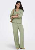  15346548 Laurel Oak JACQUELINE DE YONG 