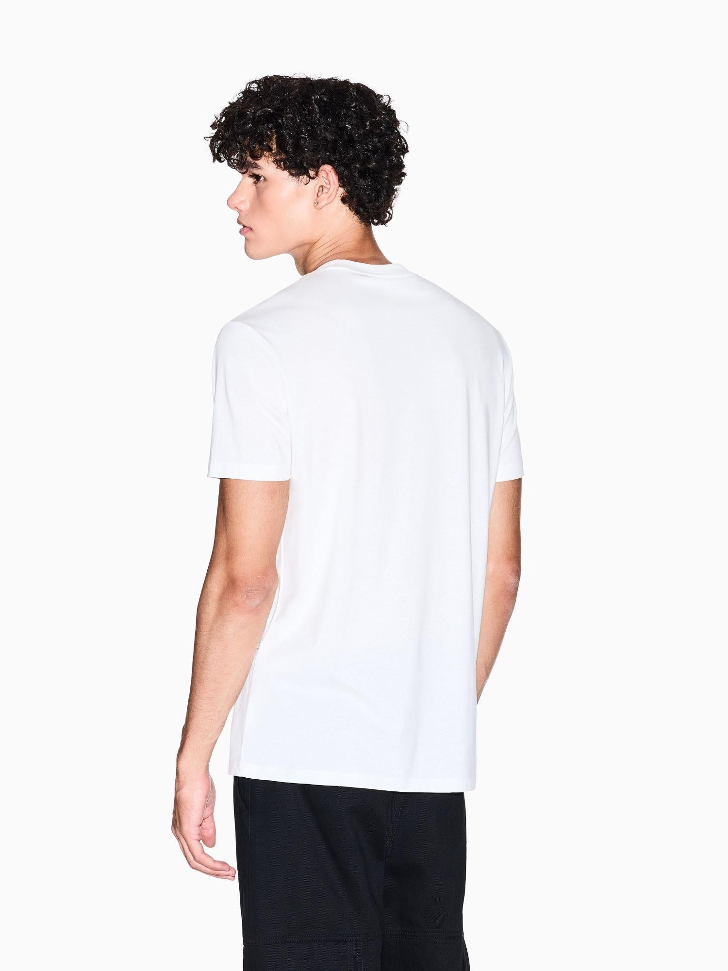 Armani Exchange T-shirt regular fit con patch Uomo Bianco XM001456 AF10358 U0009 ARMANI EXCHANGE 