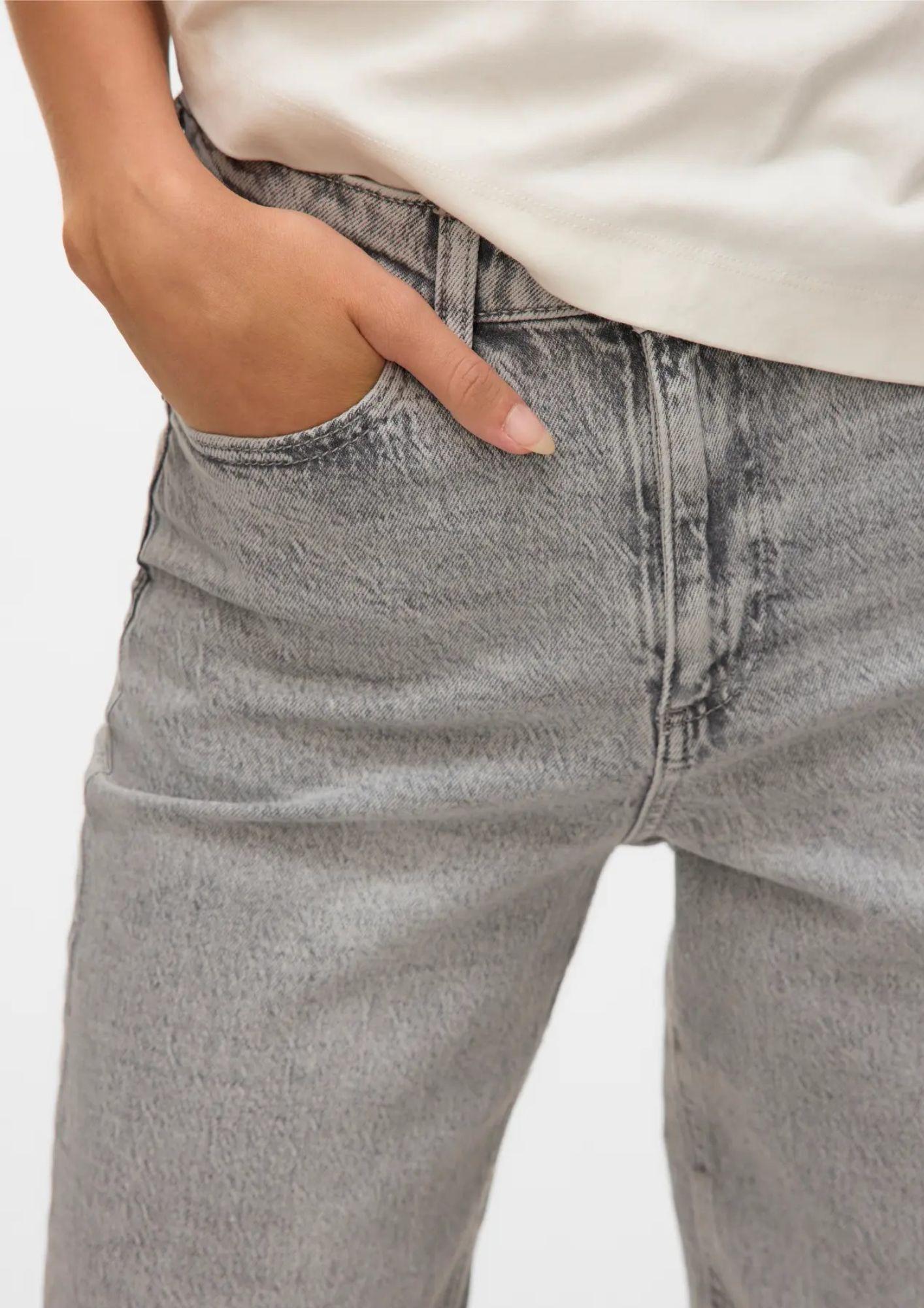 Vero Moda Jeans Donna Tessa A Vita Alta Mom Fit Grigio Chiaro Denim 10308860 Light Grey Denim VERO MODA 