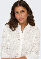  15292179 Cloud Dancer JACQUELINE DE YONG 