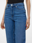 Vero Moda VMTESSA Vita alta Mom Fit Jeans Donna Medium Blue Denim 10297655 Medium Blue Denim VERO MODA 