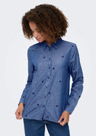 Jacqueline De Yong Camicia Donna Love Blu Medio Denim 15363999 Medium Blue Denim HEART EMBR JACQUELINE DE YONG 