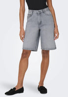 Only Bermuda Donna Sonny Light Grey Denim 15256709 Light Grey Denim ONLY 