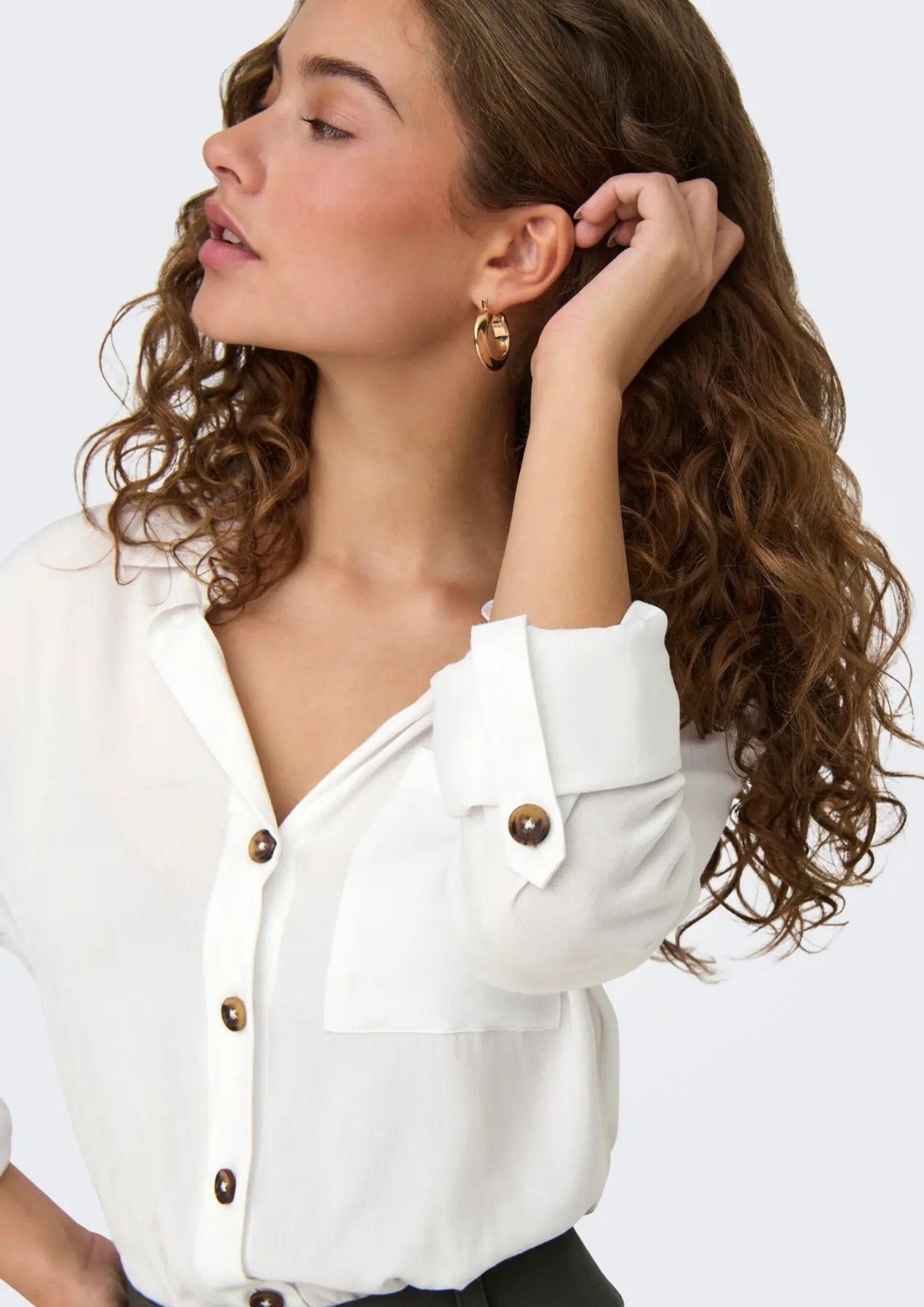  15329311 White JACQUELINE DE YONG 