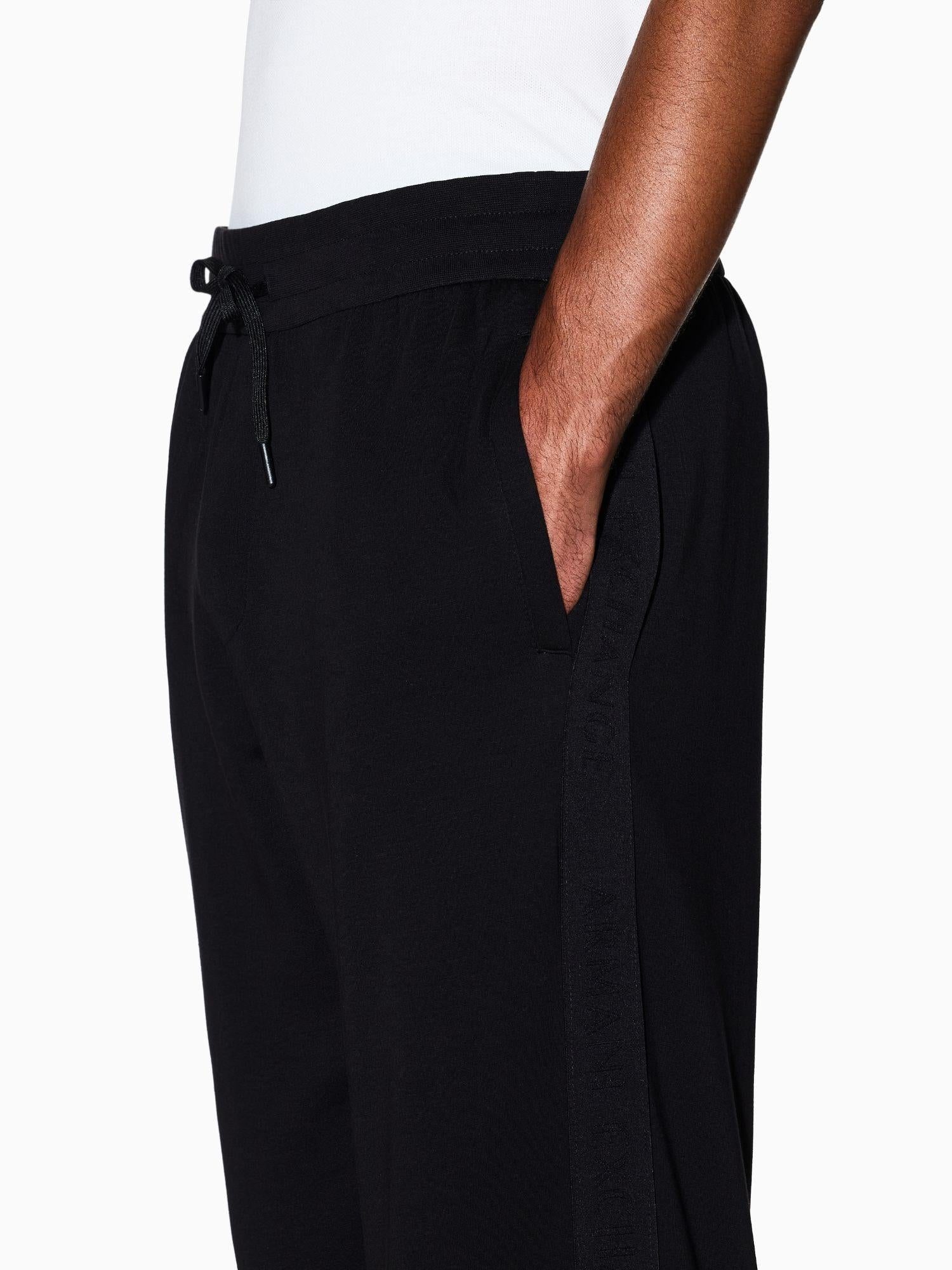 Armani Exchange Pantaloni Jogger Bande Logate Uomo Nero XM001301 AF10818 UC001 ARMANI EXCHANGE 