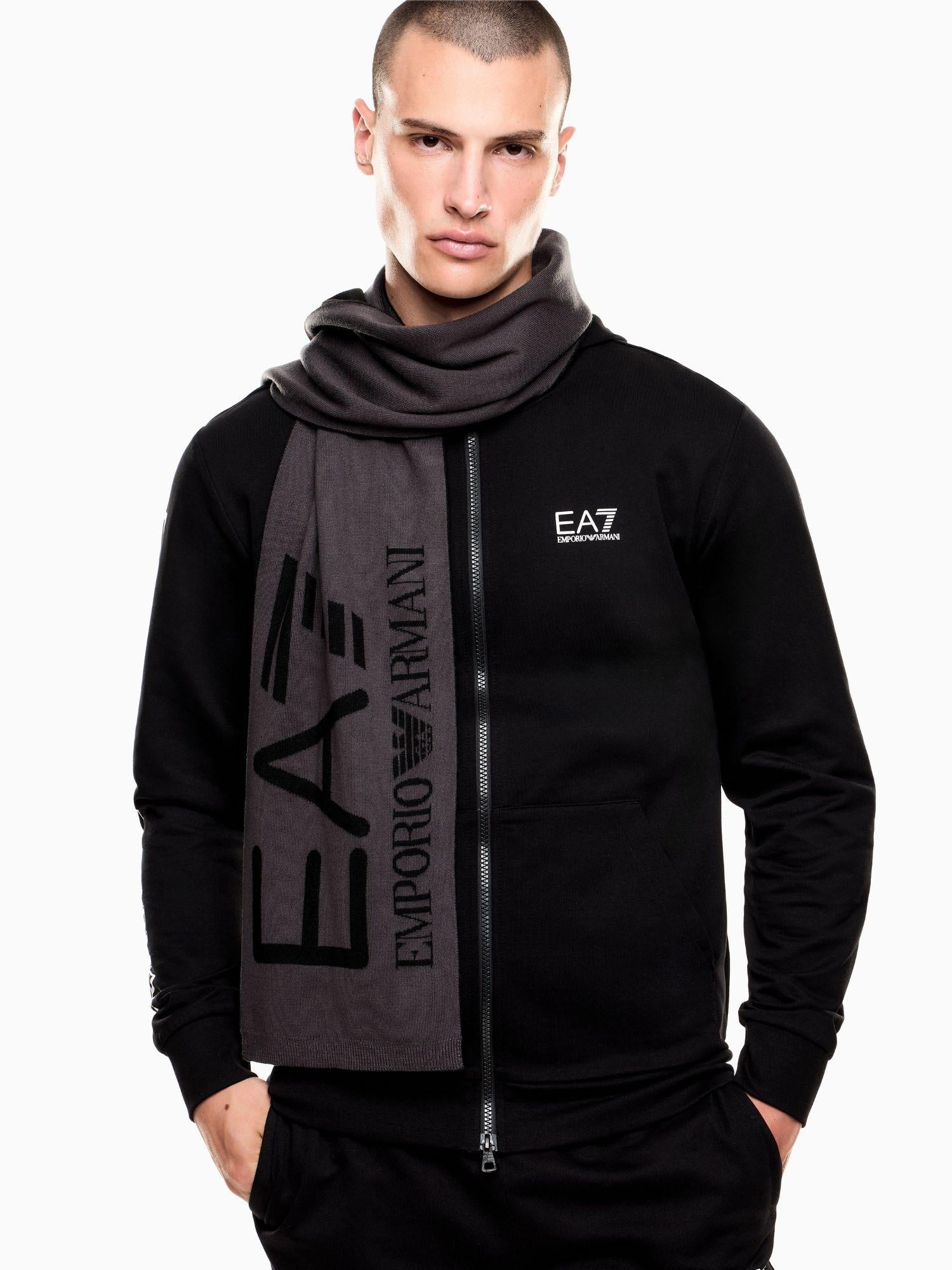 EA7 Emporio Armani Sciarpa Visibility con maxi logo EA7 Grigio 7X000007 AF11994 M8151 EA7 EMPORIO ARMANI 
