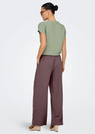  15346559 Huckleberry JACQUELINE DE YONG 