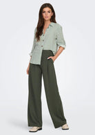  15329311 White SEA SPRAY JACQUELINE DE YONG 