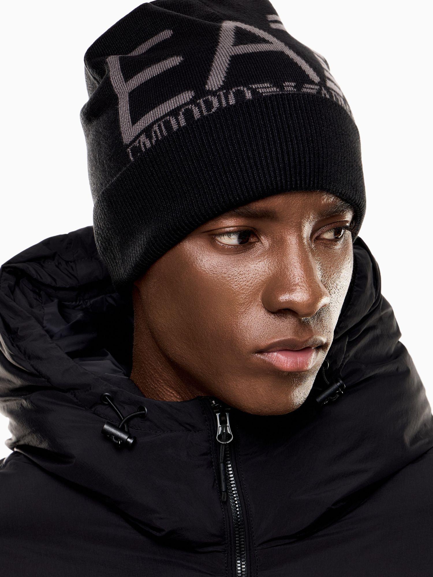 EA7 Emporio Armani Beanie Visibility con maxi logo EA7 Nero 7X000006 AF11994 MC041 EA7 EMPORIO ARMANI 