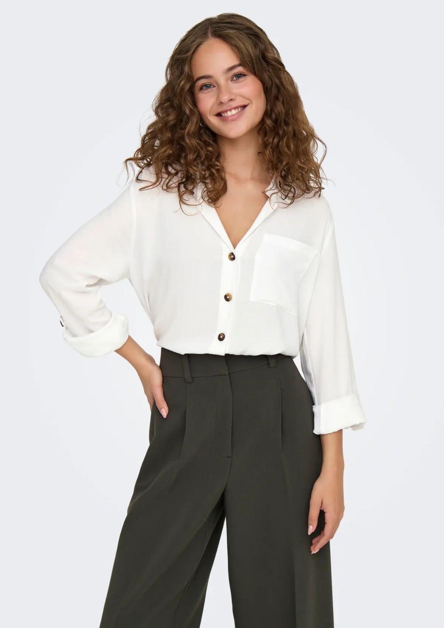  15329311 White JACQUELINE DE YONG 