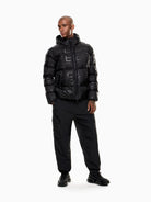 EA7 Emporio Armani Giacca Imbottita con Cappuccio Uomo Stampa Logo All-Over Nero 7M000697 AF15969 UC001 EA7 EMPORIO ARMANI 