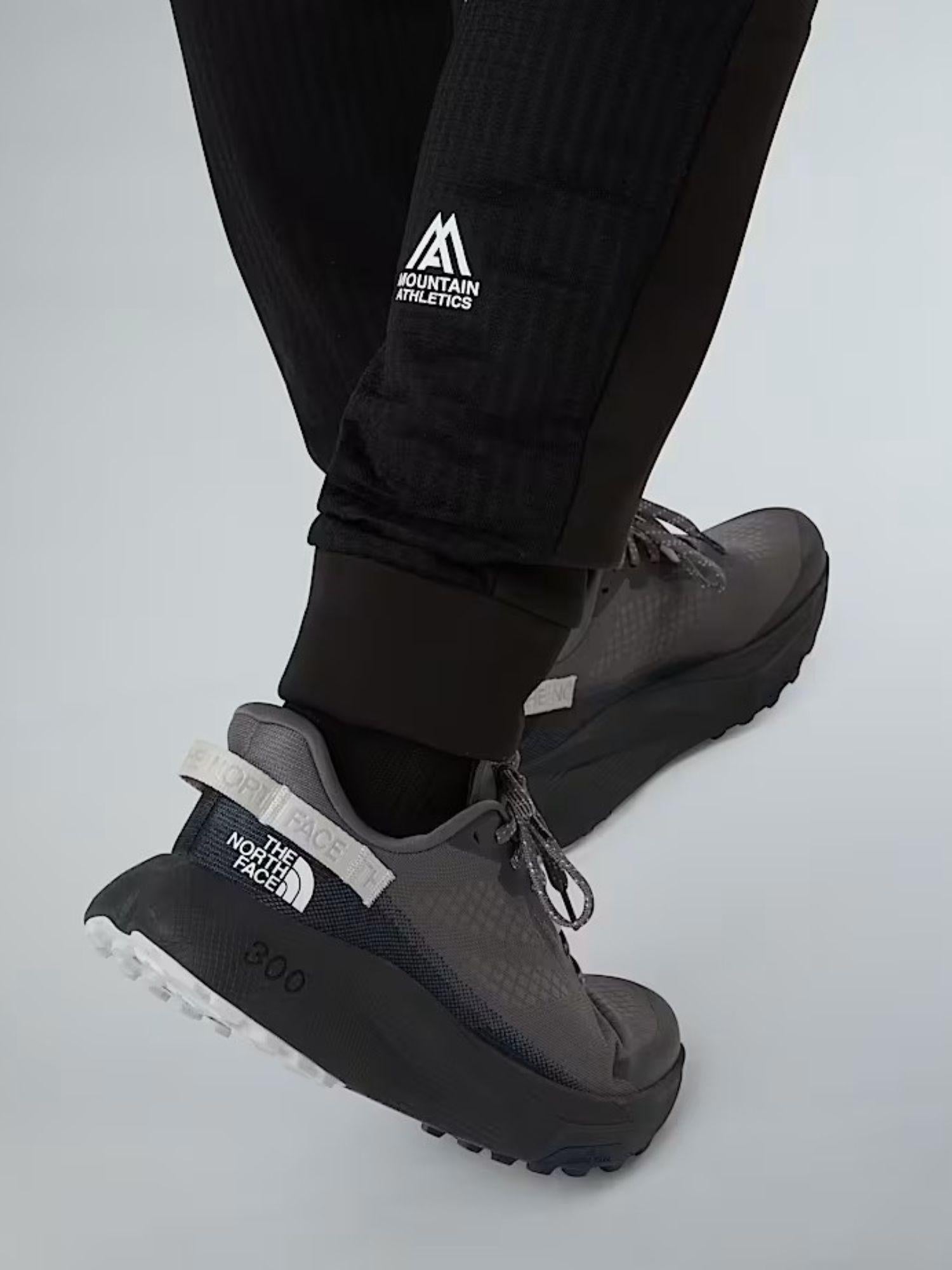 The North Face Joggers in pile Mountain Athletics Uomo TNF Black NF0A893S JK3 THE NORTH FACE 