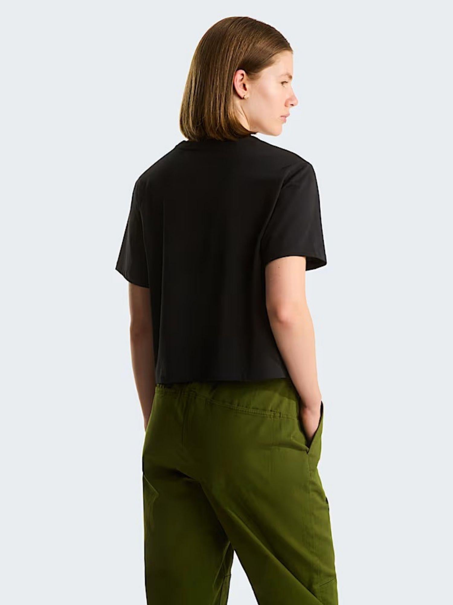 The North Face T-Shirt Donna Nera Evolution Simple Dome Cropped Relaxed NF0A8FDH JK3 THE NORTH FACE 