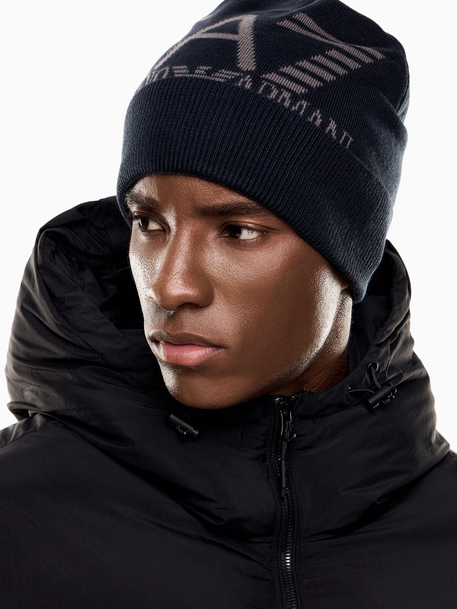 EA7 Emporio Armani Beanie Visibility Con Maxi Logo Unisex Blu 7X000006 AF11994 MB015 EA7 EMPORIO ARMANI 