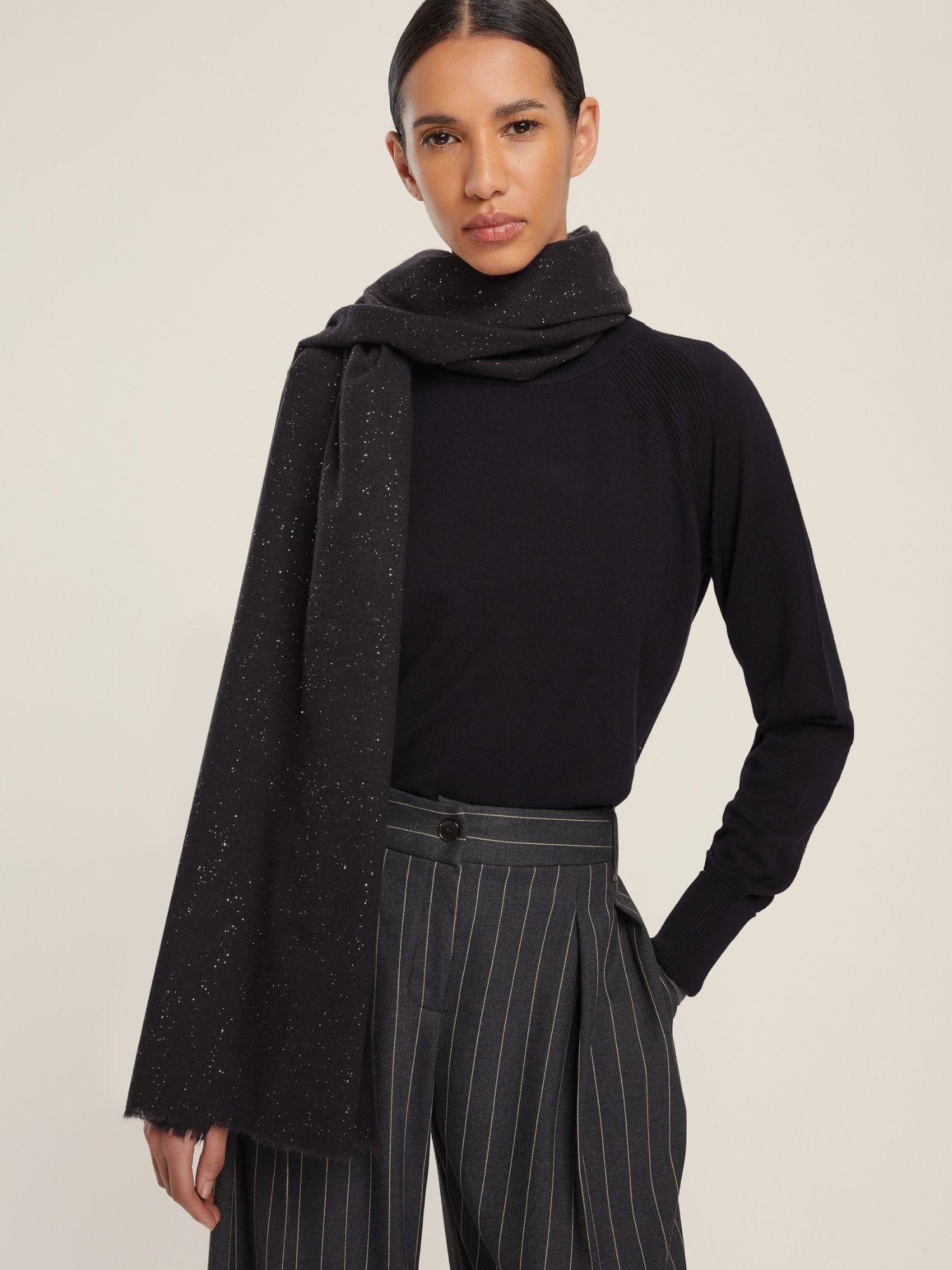 Emme Marella Stola con frange e filo di lurex Donna Rinvio Nero 2525546021200 003 EMME MARELLA 