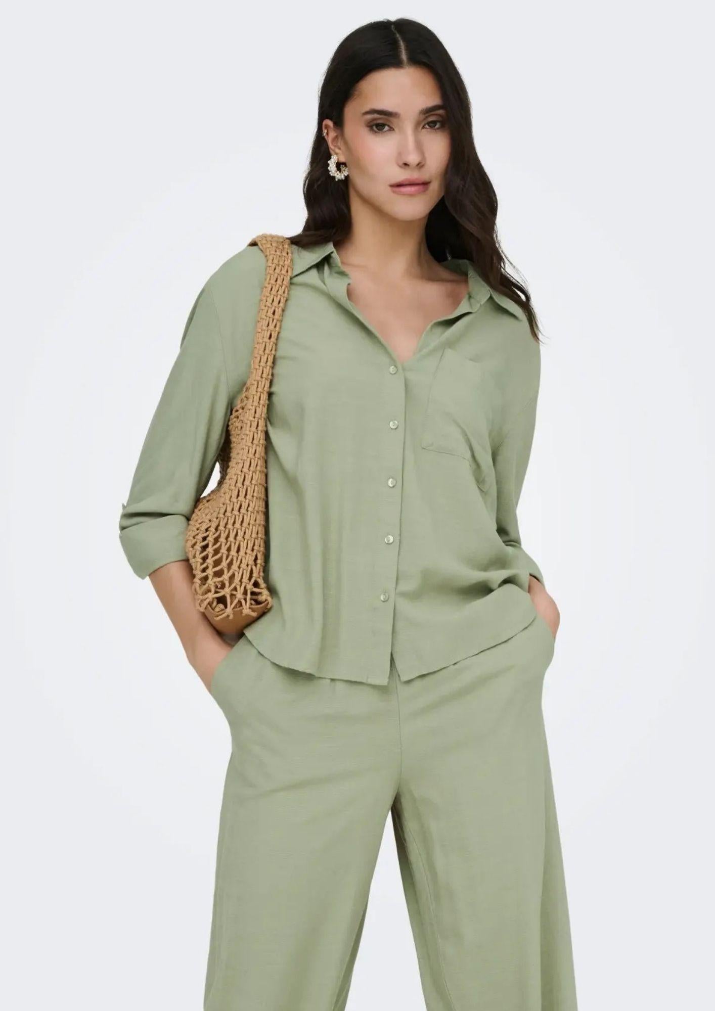  15346548 Laurel Oak JACQUELINE DE YONG 