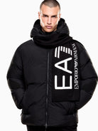 EA7 Emporio Armani Sciarpa Visibility con maxi logo EA7 Nero 7X000007 AF11994 MC008 EA7 EMPORIO ARMANI 