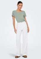 Jacqueline De Yong Top Donna Sissi Bianco e Verde 15325267 Sea Spray CLOUD DANCER JACQUELINE DE YONG 