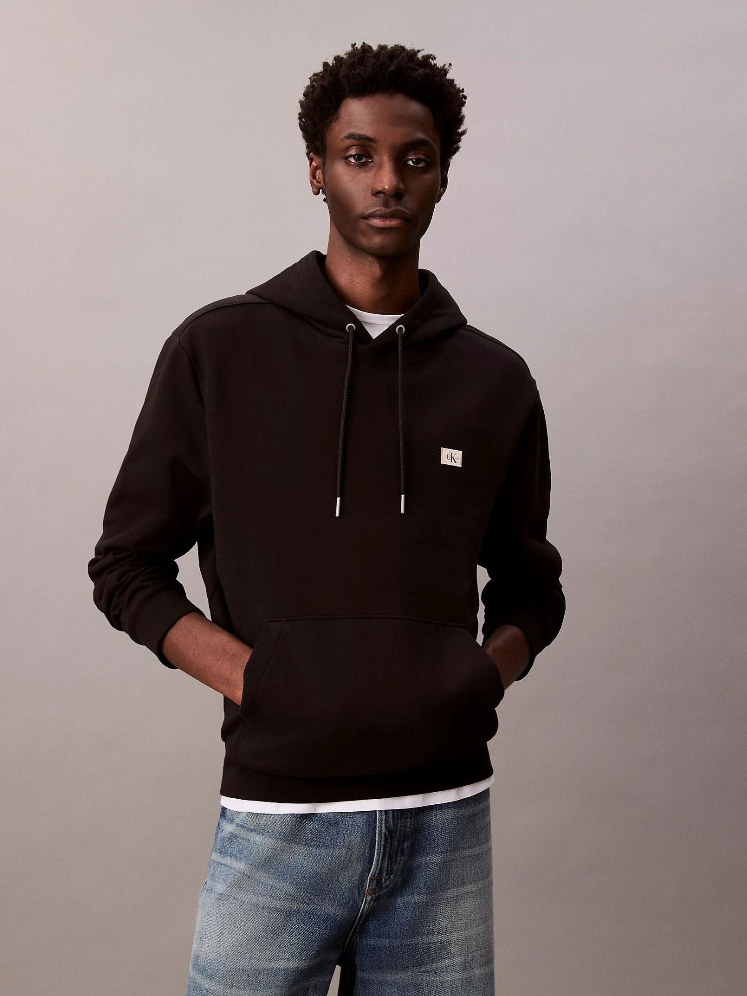Calvin Klein Felpa con cappuccio in spugna di cotone con stemma Uomo Nero LV04RC274G UB1 CALVIN KLEIN 