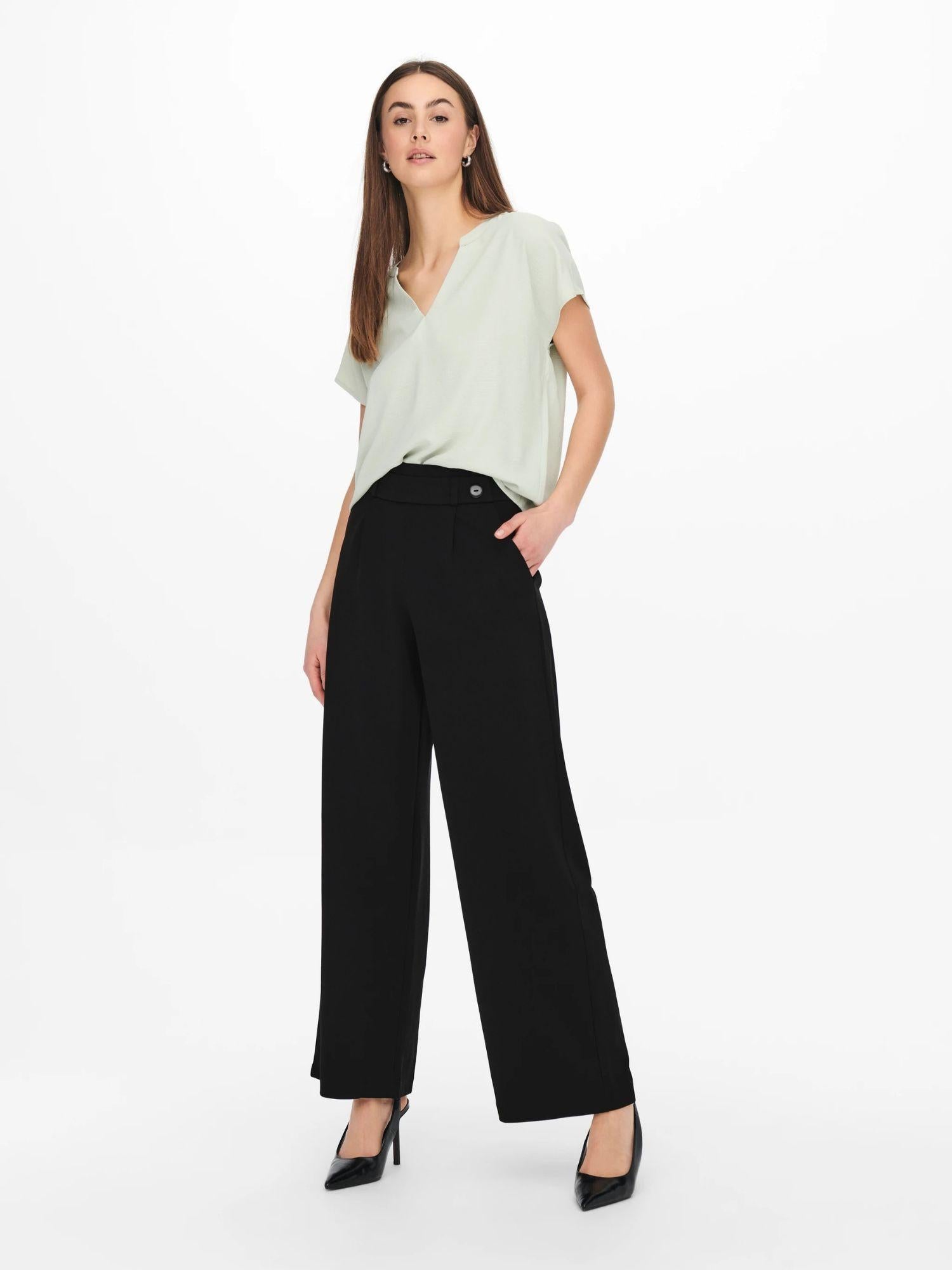 Jacqueline De Yong Pantaloni A Gamba Larga Donna Geggo Wide Leg Fit Nero 15208430 Black BLACK BUTTONS JACQUELINE DE YONG 