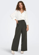  15329311 White JACQUELINE DE YONG 